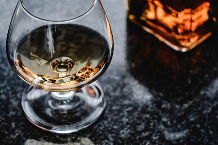 Rum-határozó: fajták, stílusok, színek